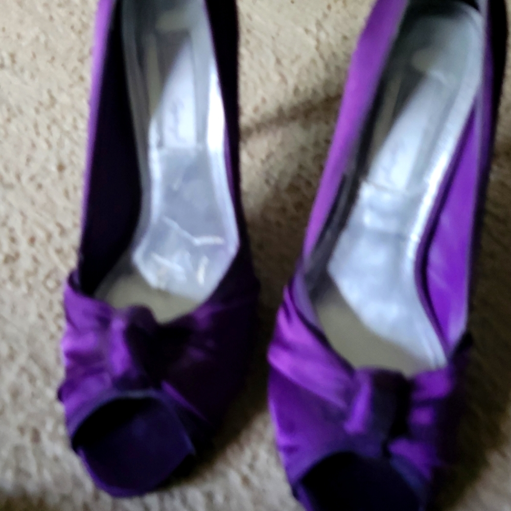 Stain heels